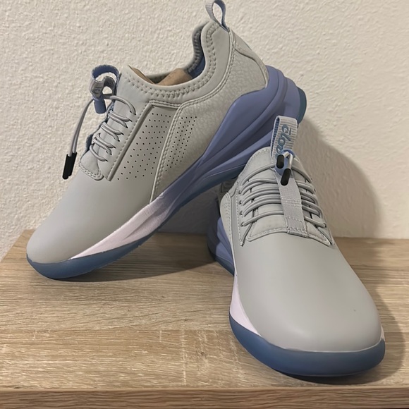 clove Shoes Nwot Clove Shoes Nonslip Waterresitant Perfect For Nurses Or Kids Poshmark